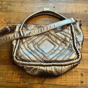 Really cute handbag.